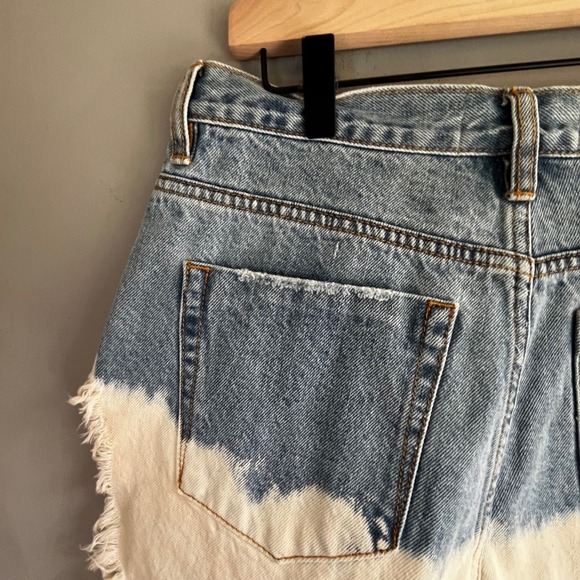 One Teaspoon DipDye Frankie Out Raw Hem Denim Short 26 Edgy Distressed Denim - Picture 15 of 16